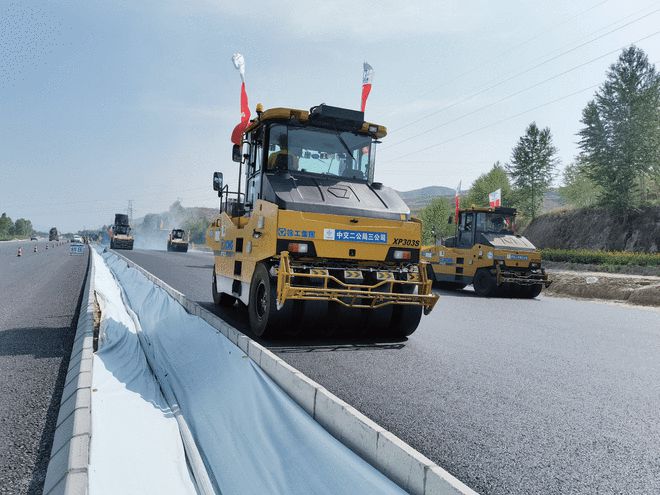 一條&ldquo;土鄉(xiāng)路&rdquo;承載的新愿景--聚焦西寧至互助一級公路擴能改造工程現(xiàn)場