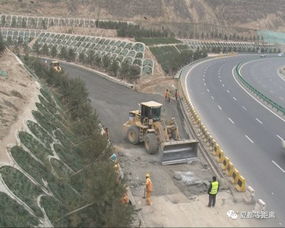 進展 西塔高速改擴建項目開始路面鋪筑